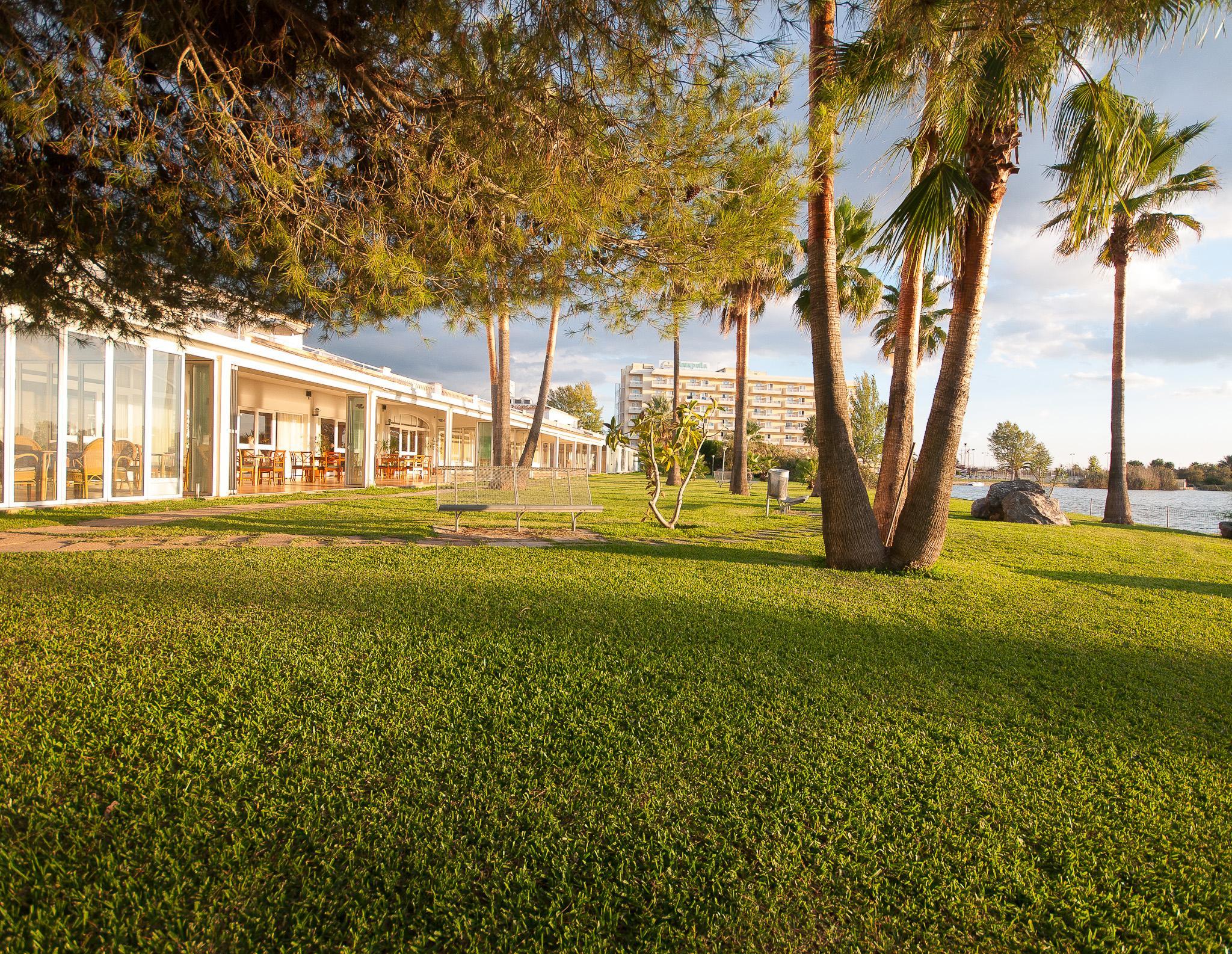 Universal Aparthotel Elisa Playa de Muro  Exterior foto