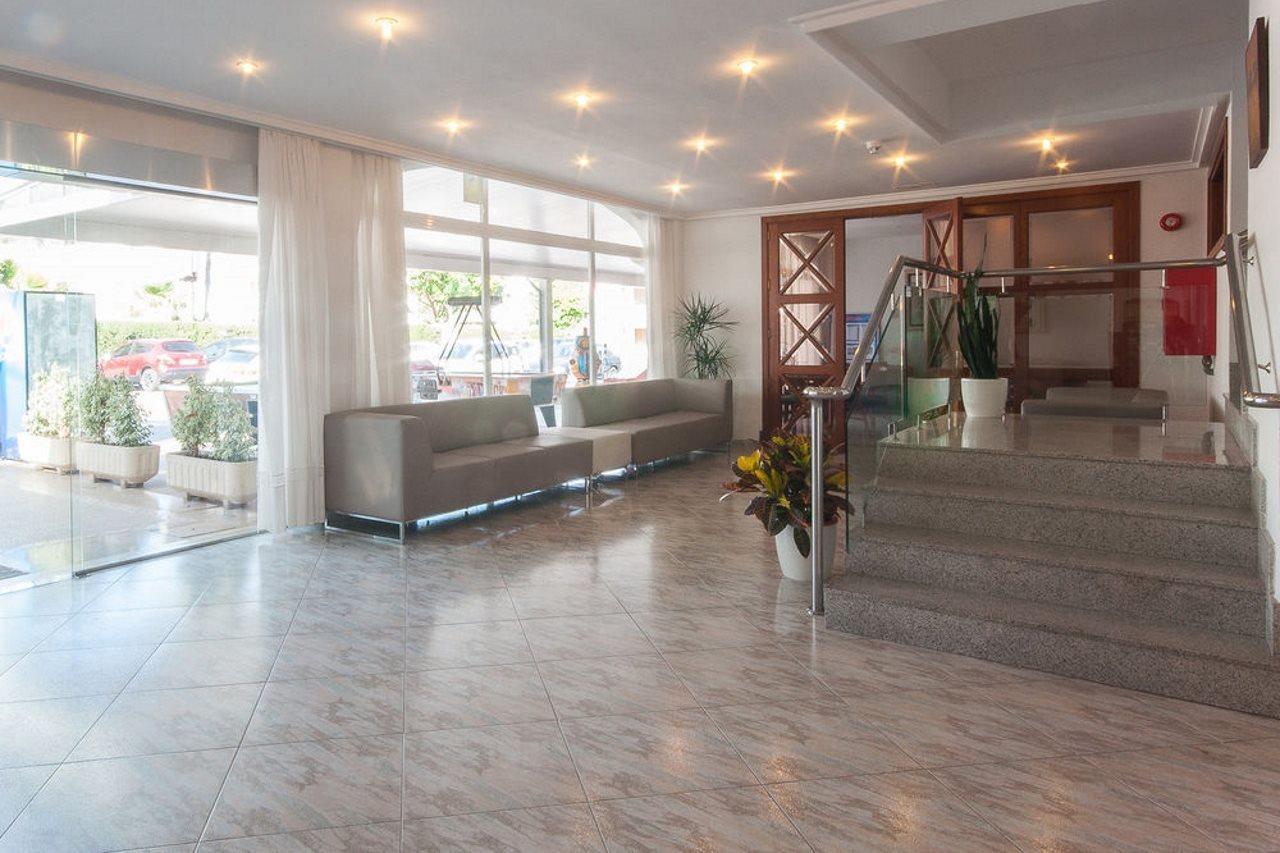 Universal Aparthotel Elisa Playa de Muro  Exterior foto